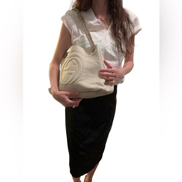 Gucci Soho White Leather Shoulder Bag with Chain Strap and Tassel - Picture 13 of 16